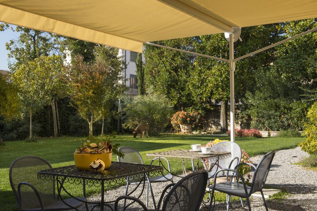 Al Porto Di Lucca B&B Kültér fotó
