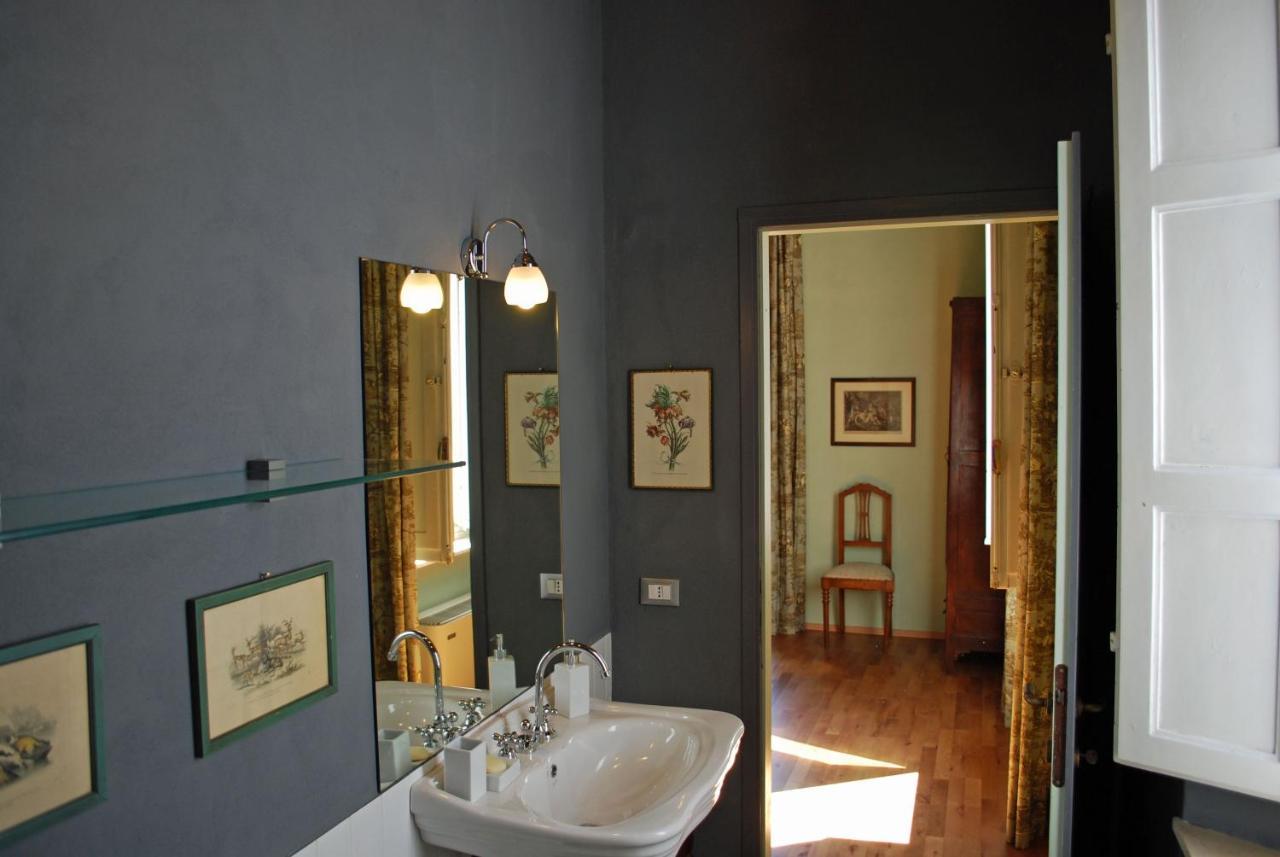 Al Porto Di Lucca B&B Szoba fotó